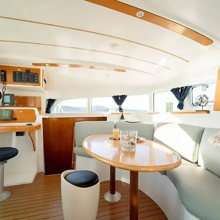 Nuit En Catamaran Aux Iles De Lerins Botel Cannes